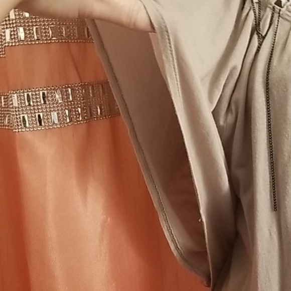 GUESS Top - Picture 5 of 7